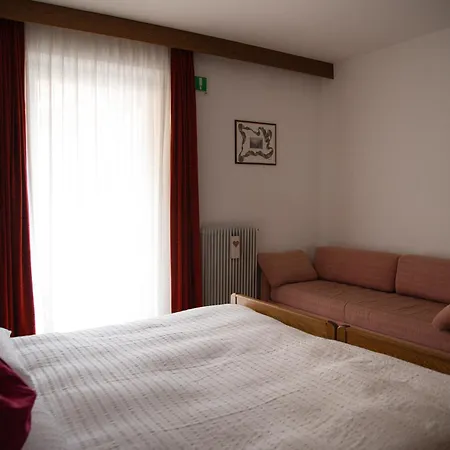 Hotell La 3*