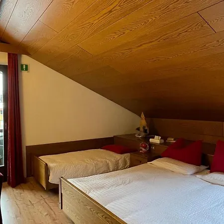 Hotell La 3*
