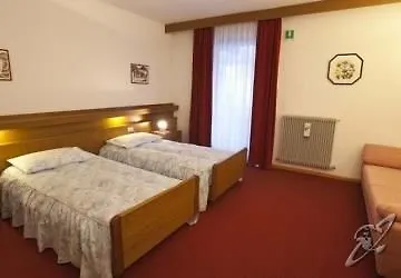 Hotel La 3*